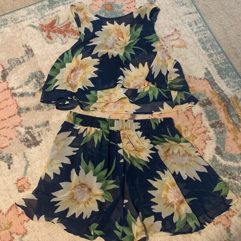 Show Me Your Mumu set - Picture 1 of 3